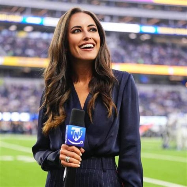 Did Kaylee Hartung Have Eye Surgery? Unveiling the Truth Behind the Speculation