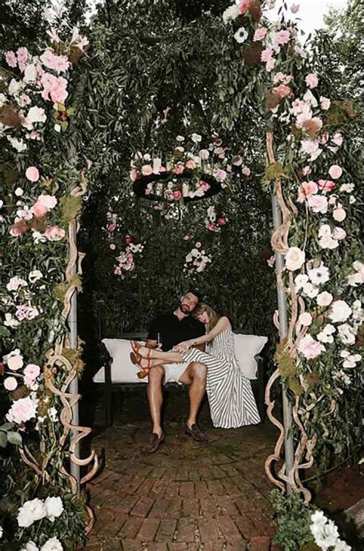 Theo Von Engaged: A Closer Look at the Comedian&rsquo;s Love Life